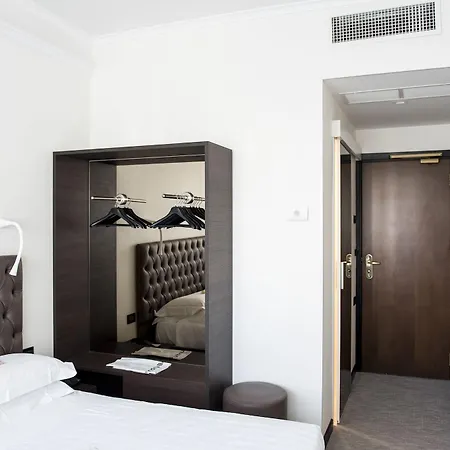 Plaza 4* 페스카라